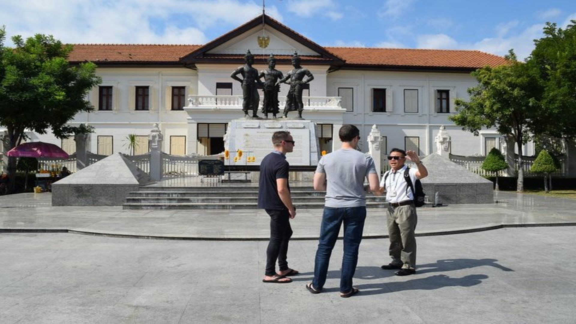 Half Day Chiang Mai City and Culture tour by Electric Tuk Tuk (Private Tour)