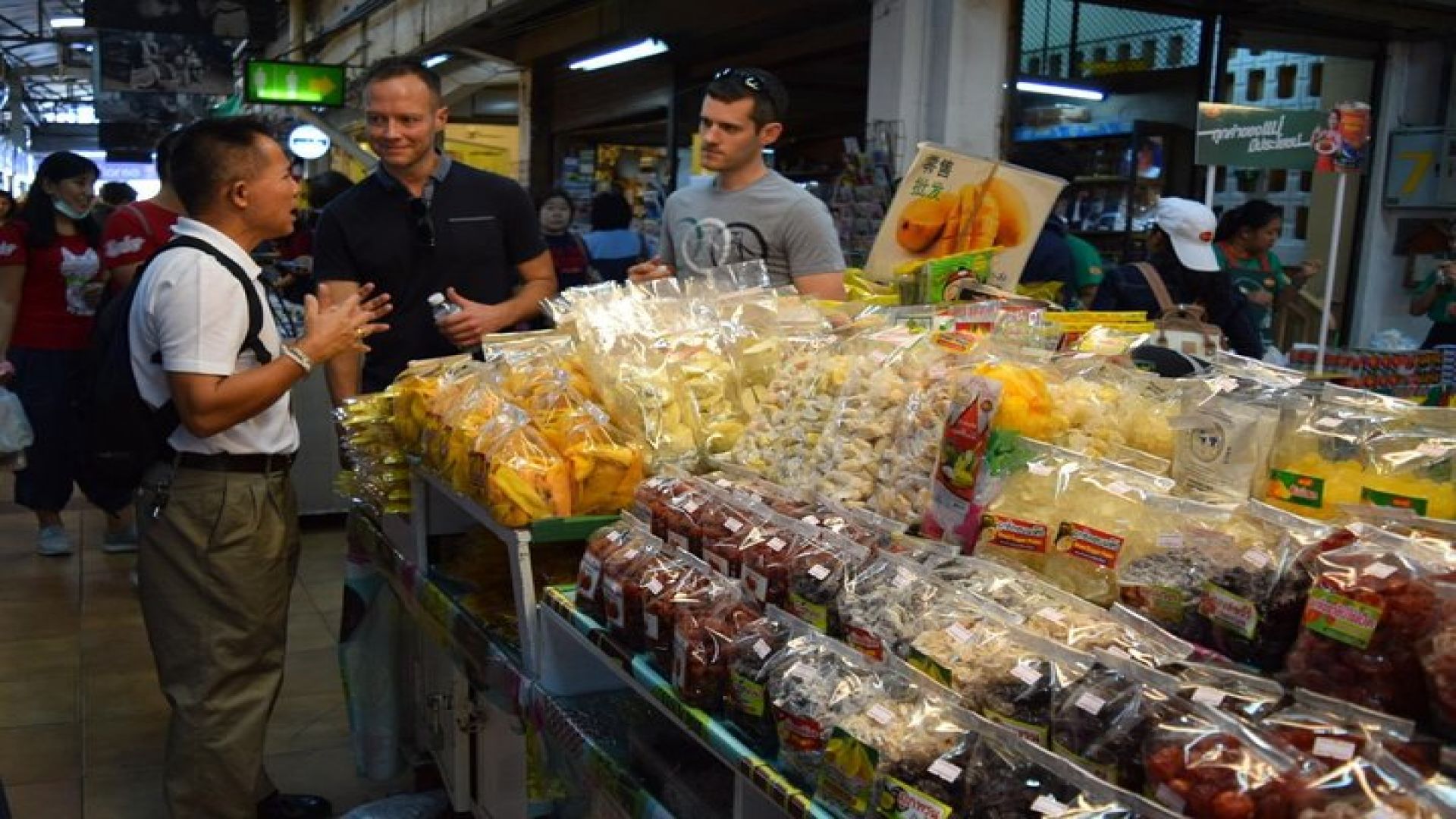 Half Day Chiang Mai City and Culture tour by Electric Tuk Tuk (Private Tour)