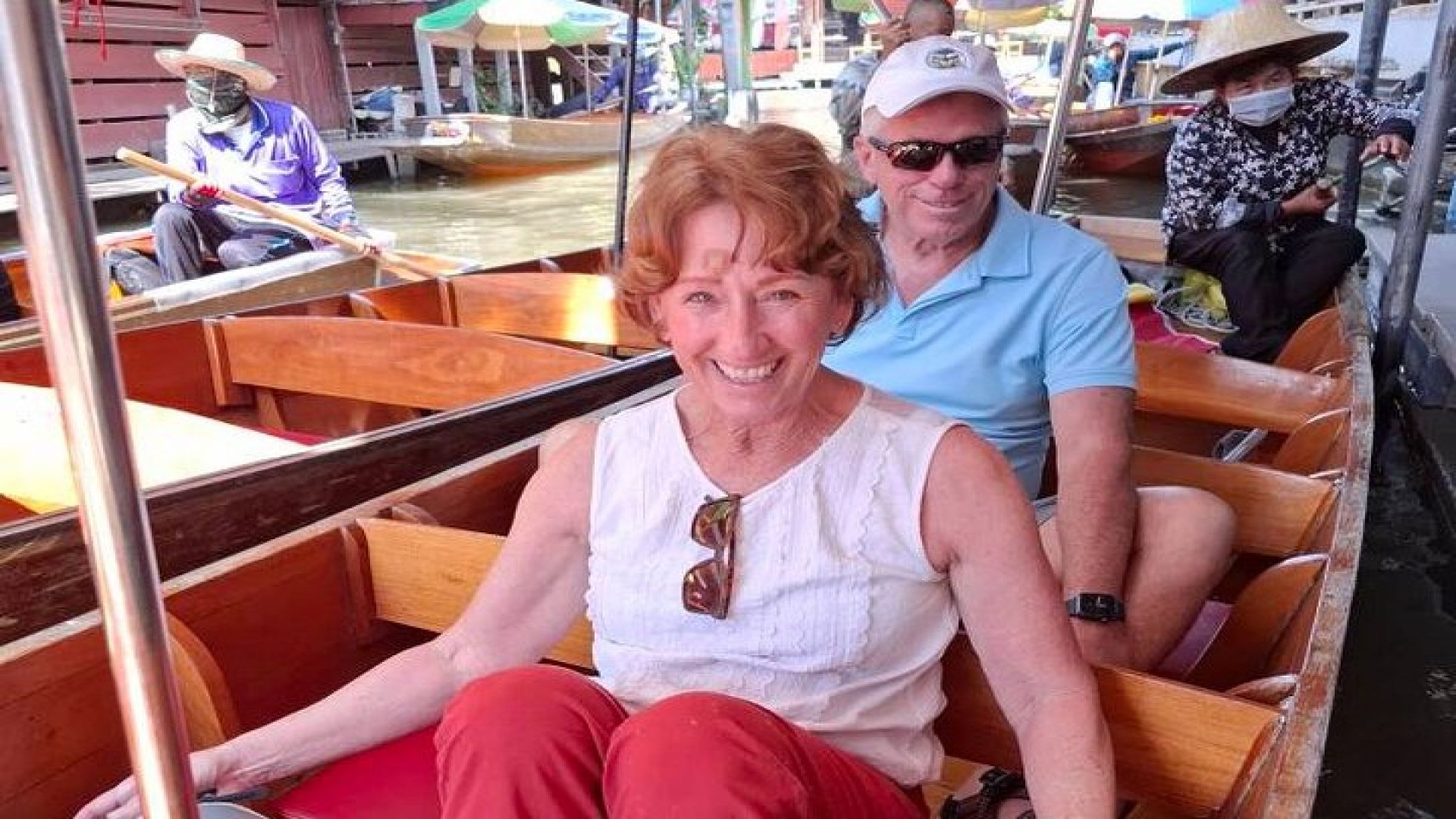 Bangkok: Floating Market & Maeklong Railway with Train Ride 