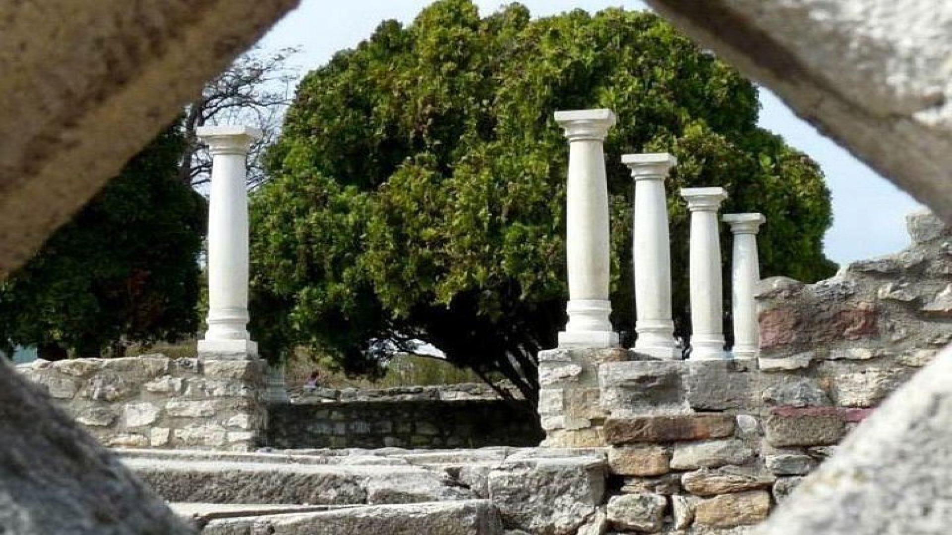 By uncharted Budapest by bike!