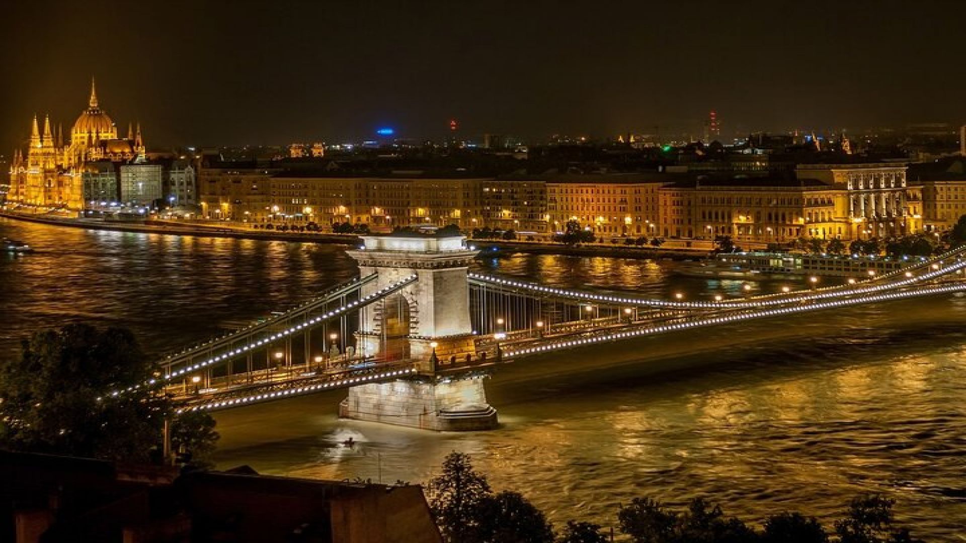 Private Etyek Wine Tour & Danube Evening Cruise from Budapest