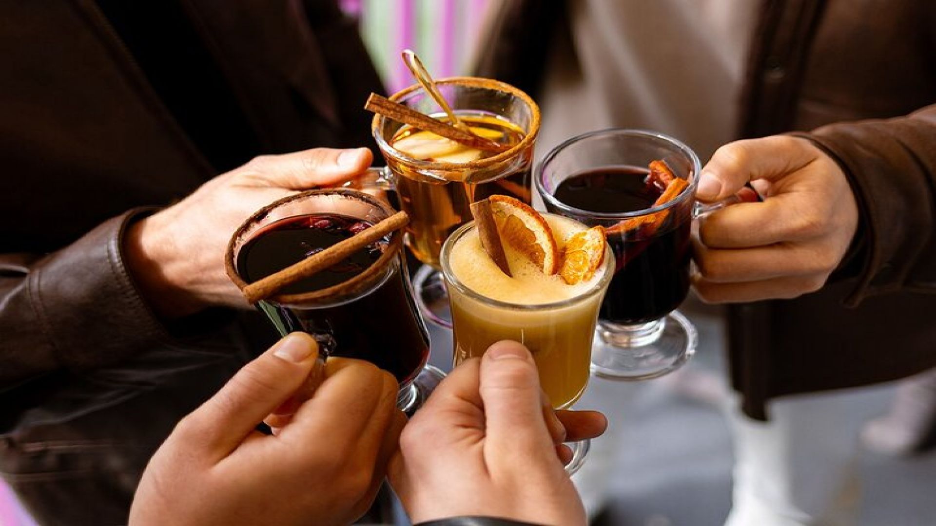 Mulled Wine Danube Cruise with Audio Guide in Budapest