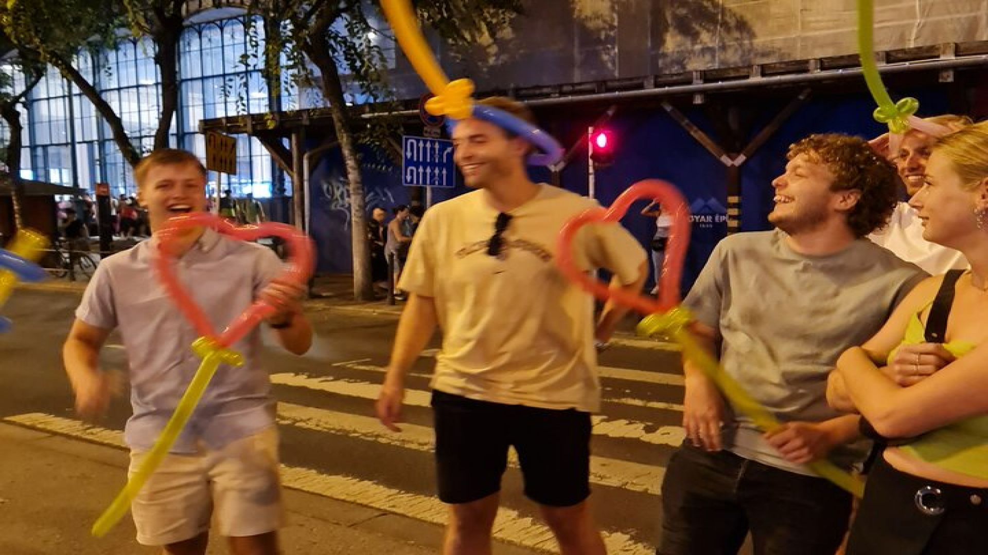 Personalized Guided Pub Crawl in Budapest