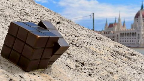 Budapest Danube Banks city game: a mysterious city game