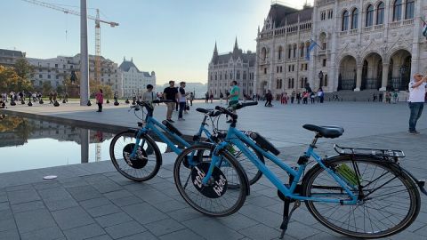 Budapest Highlights Private Bike Tour