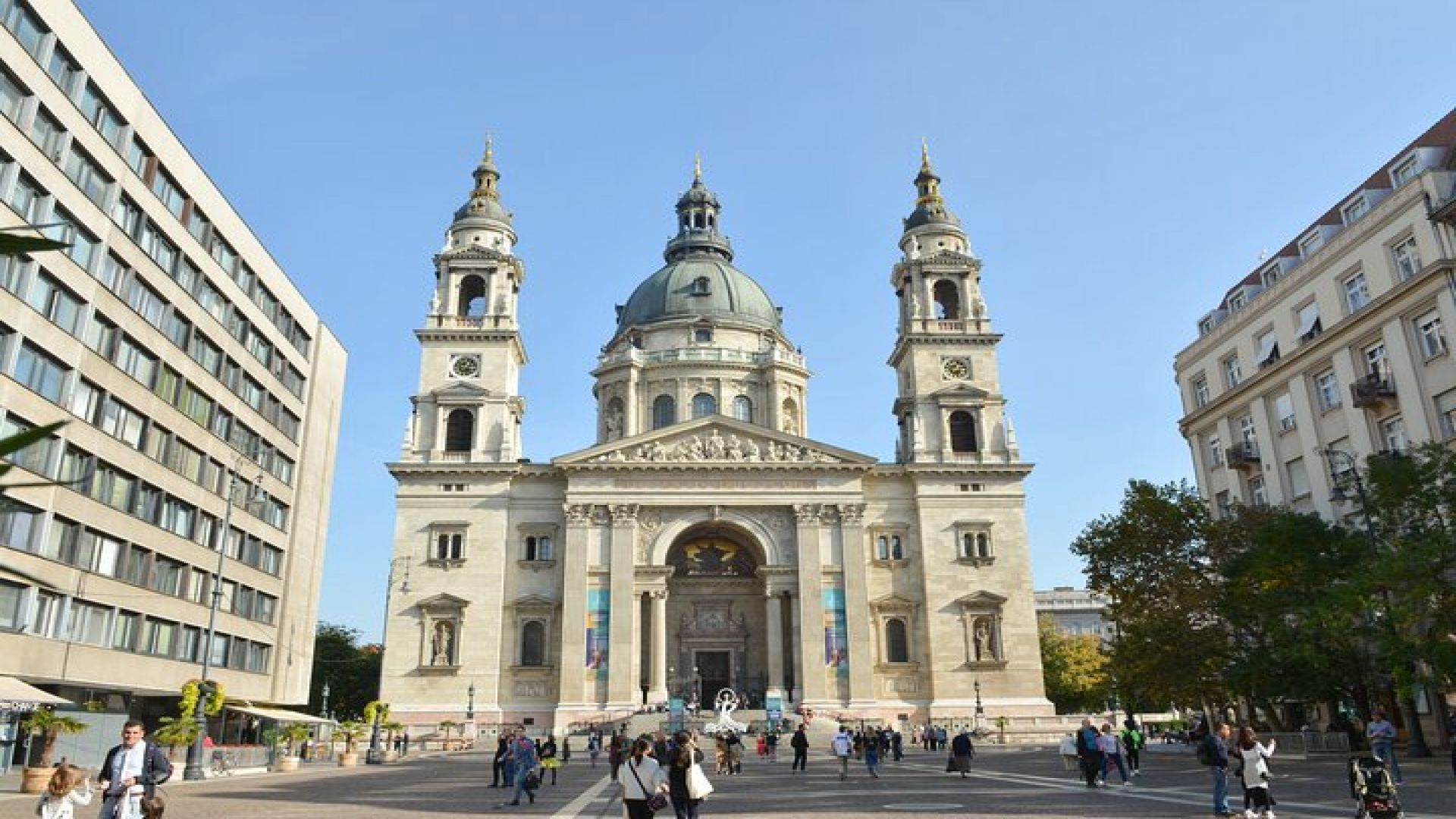 Budapest Highlights Private Bike Tour