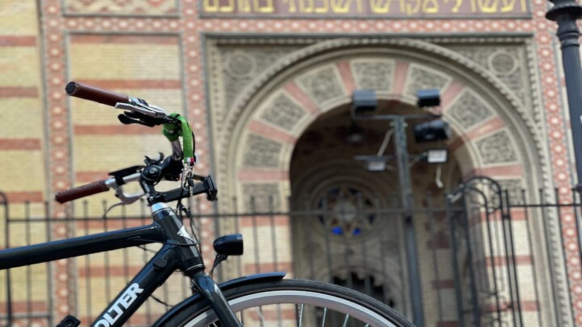 Hidden Budapest Private Bike Tour