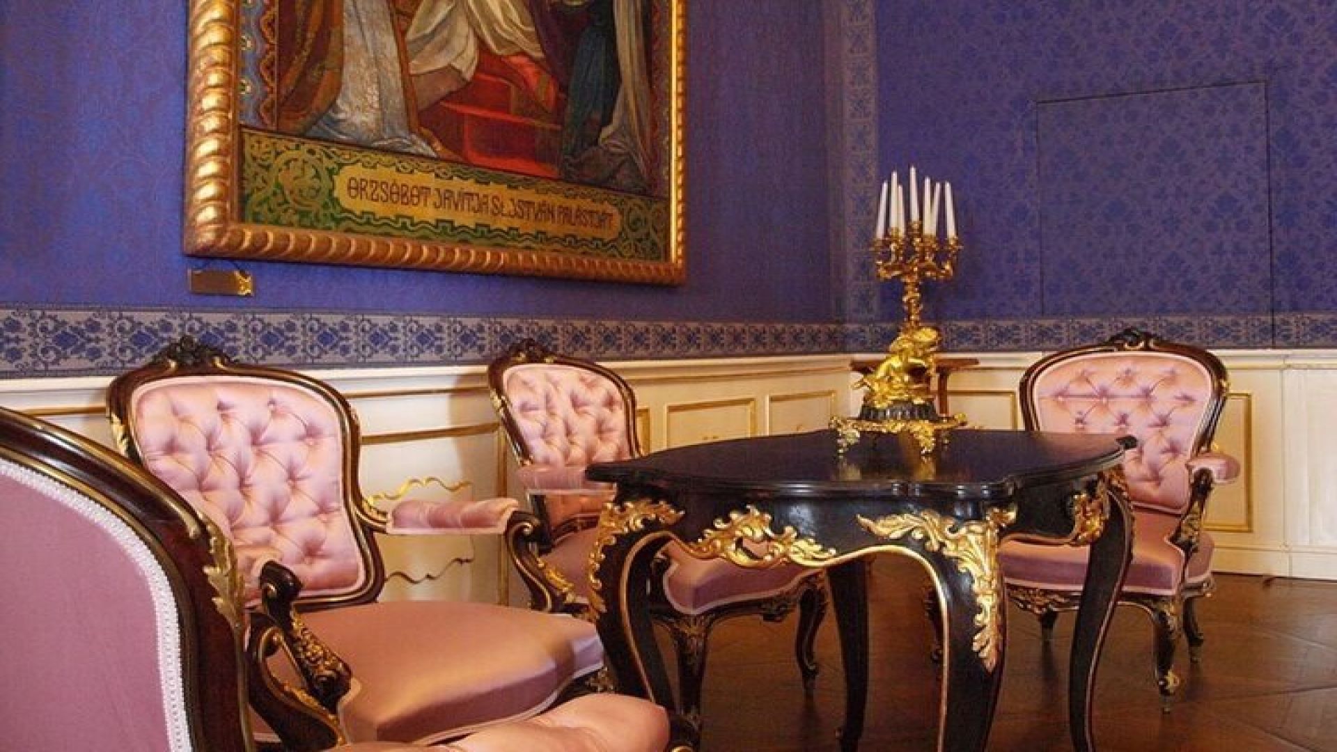 Sisi Palace Tour with Hungarian Horse Show and Lunch