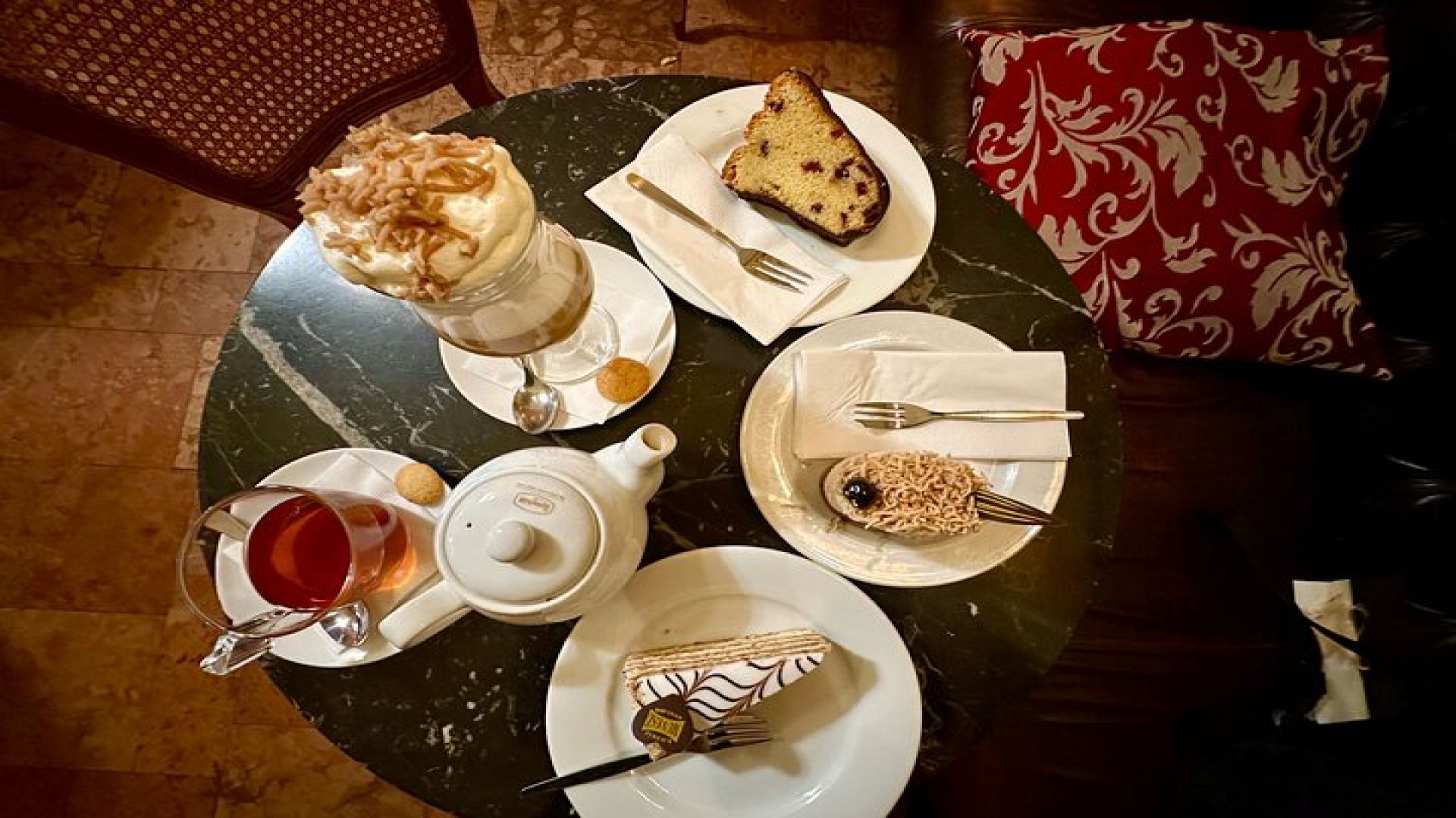 Goulash Country - Hungarian Food Tour with Wine Tasting & Coffee House