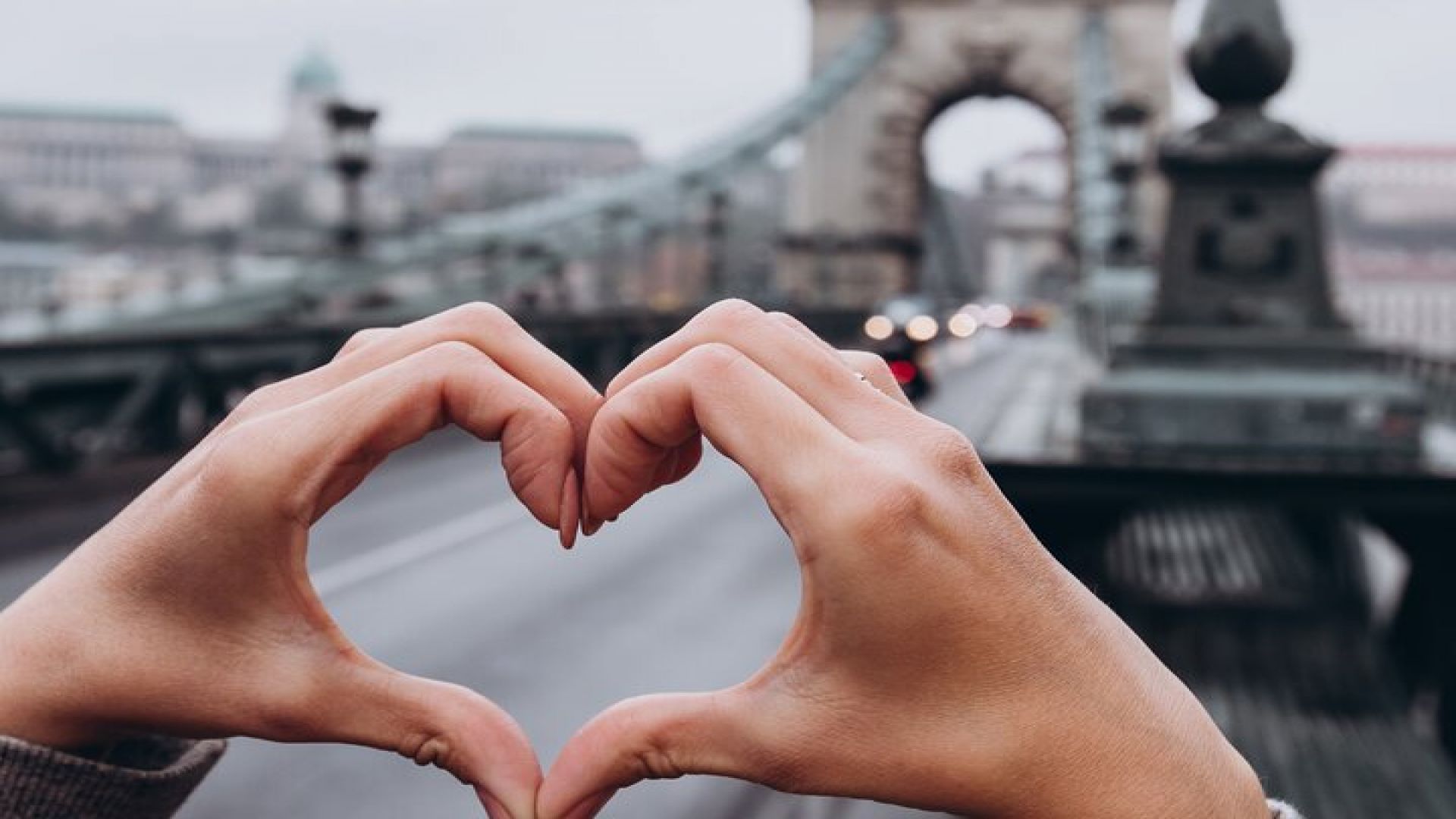 Private Tour of Budapest with a local with a Guided Szechenyi Bath Experience