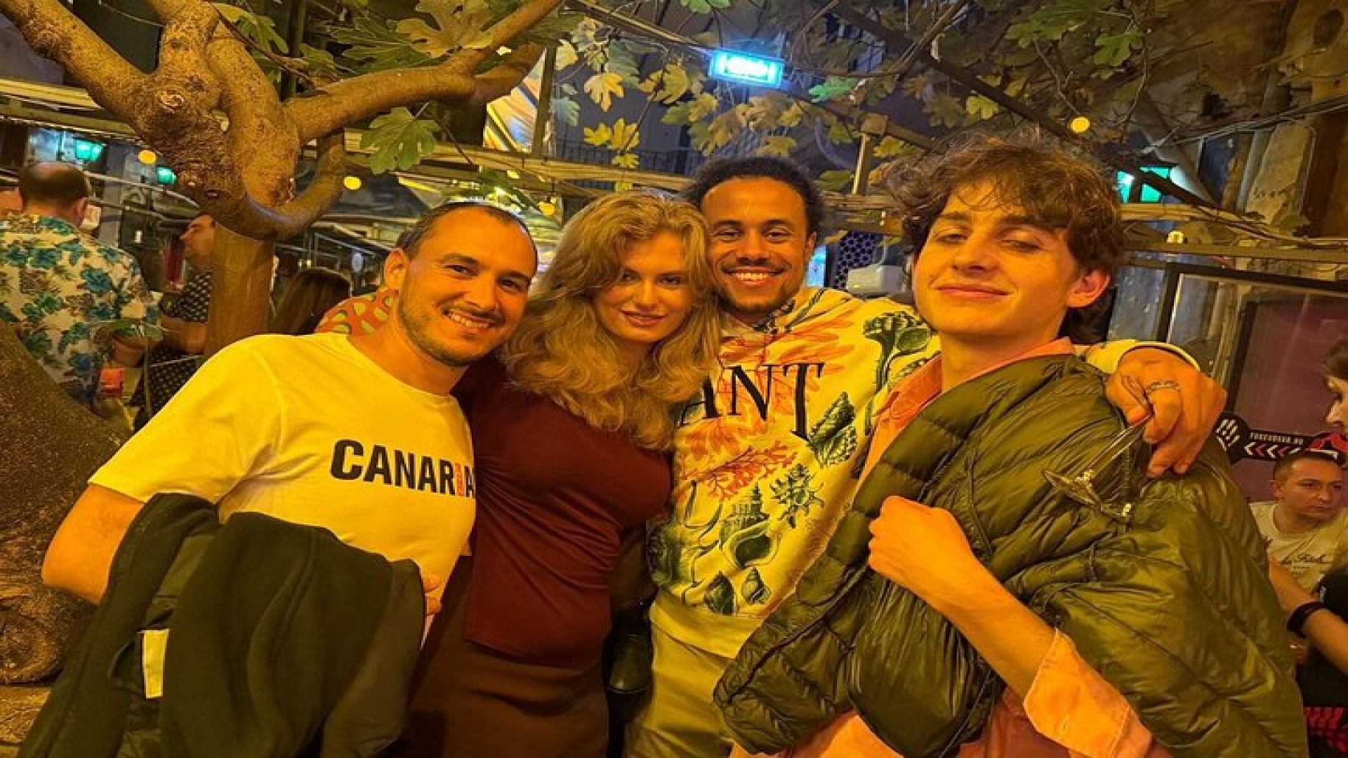 Budapest Pub Crawl & Ruin Bar Tour – Free Shots & VIP Entry