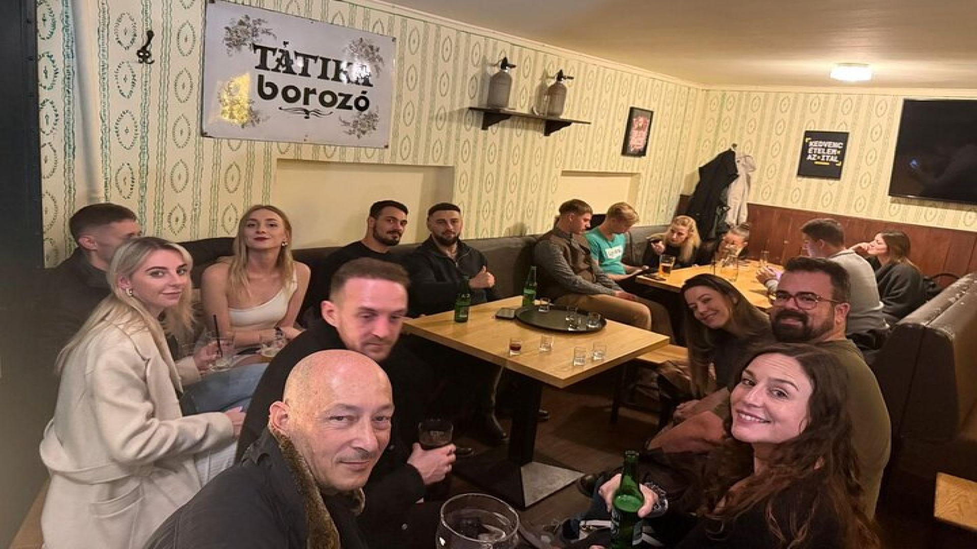 Budapest Pub Crawl & Ruin Bar Tour – Free Shots & VIP Entry