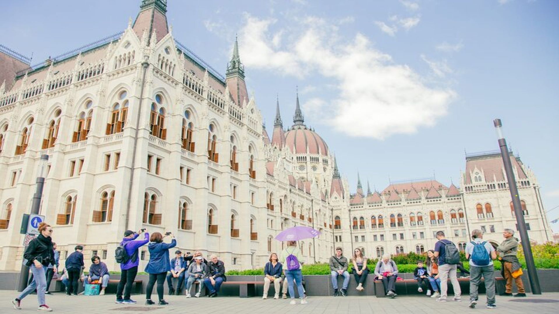River Cruise ticket and Walking Tour in Budapest