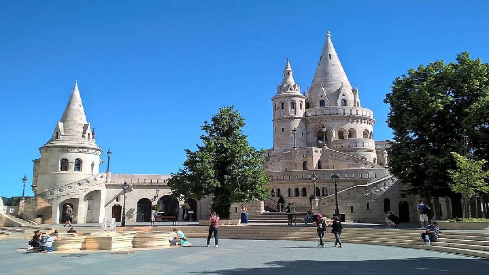 Budapest Buda side tour: Conquer the Castle
