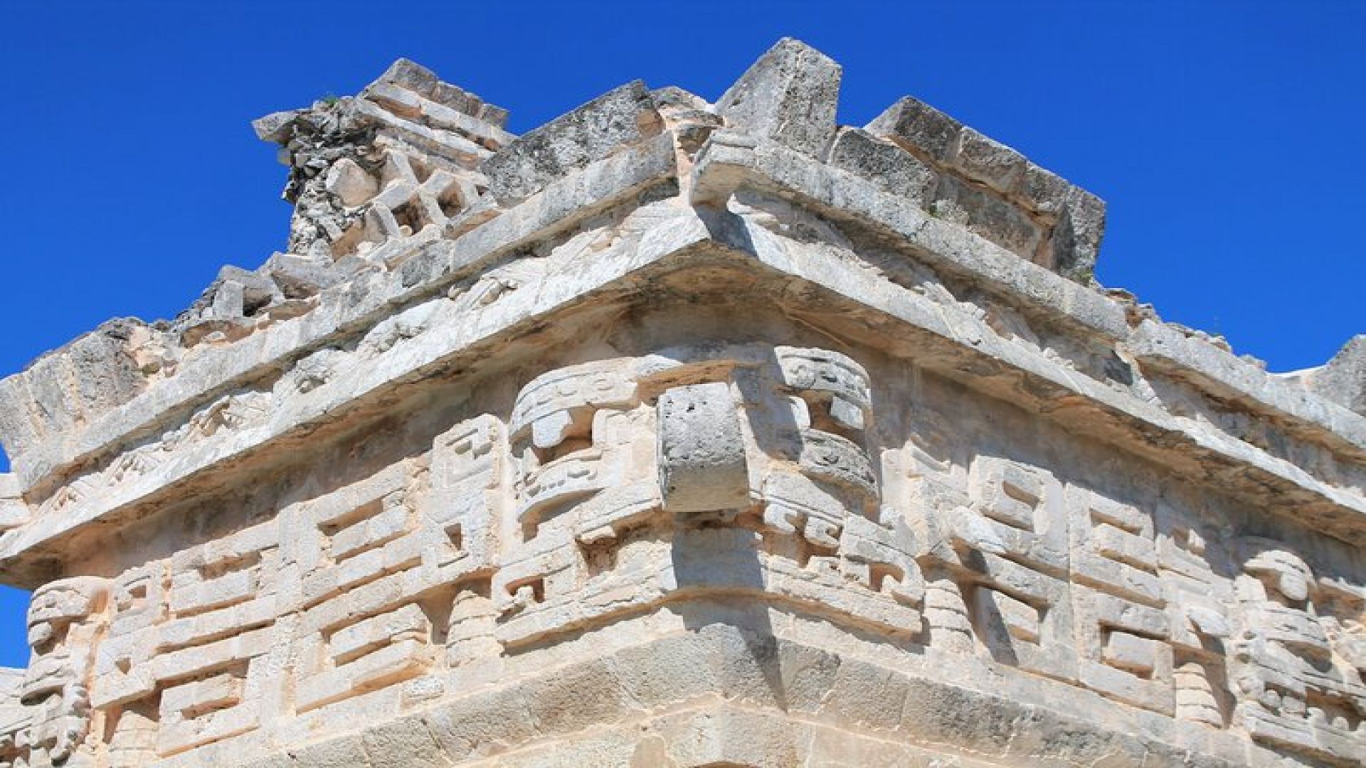 Chichen Itza, Cenote and Valladolid Small Group Day Trip