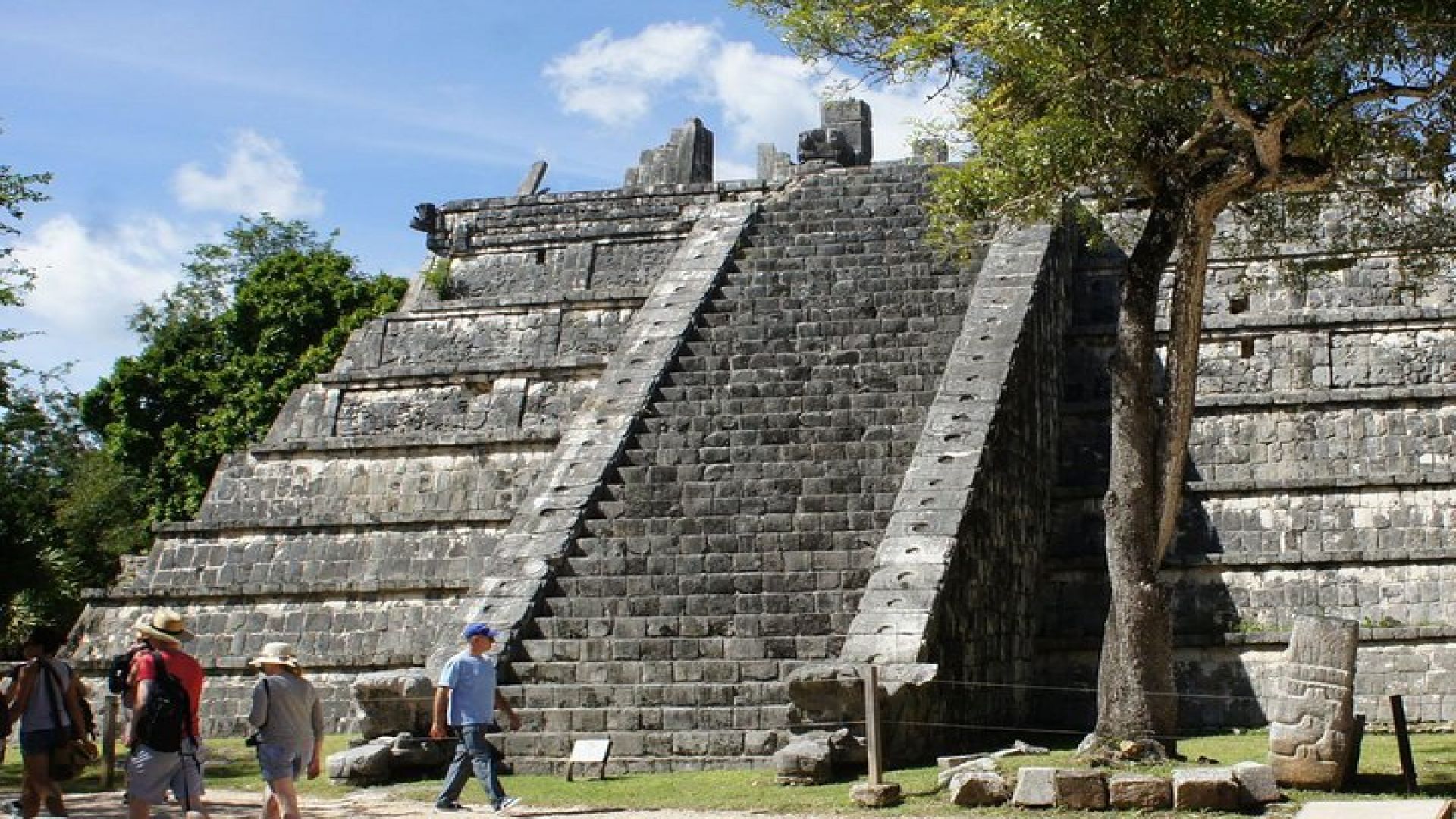 Chichen Itza, Beautiful Cenote and Valladolid All Inclusive Tour