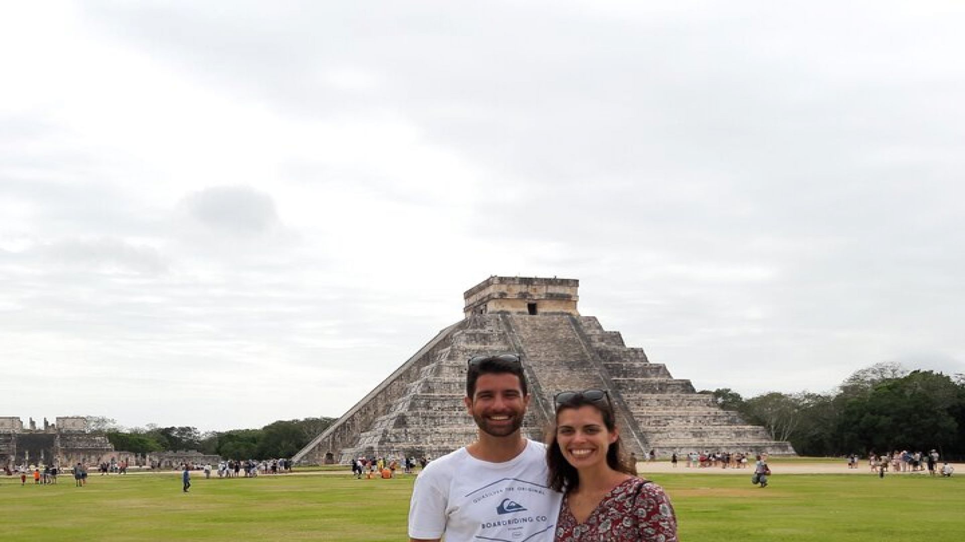 Private Chichen Itza, Cenote and Valladolid Tour with Lunch