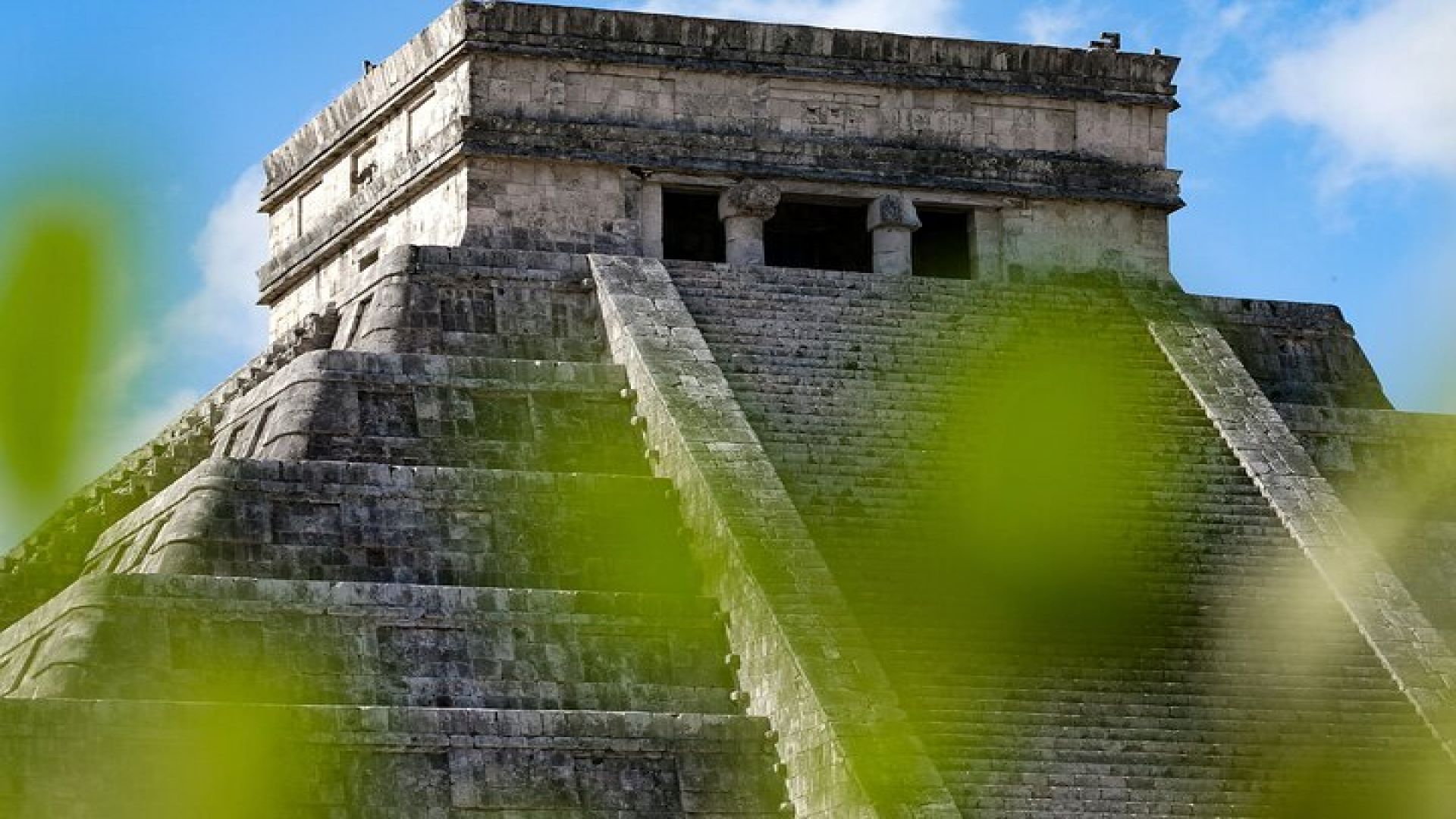 Merida : Chichen Itza, Izamal and Cenote with lunch and pick up