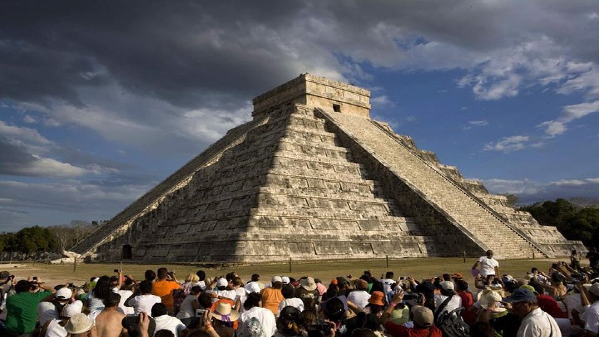 Chichen Itza, Cenote Ik Kil, Coba Ruins Small Group Early Arrival