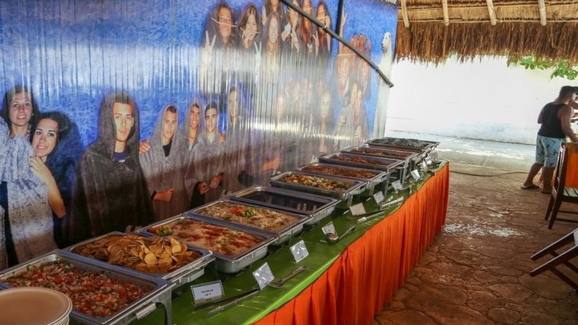 Amazing tour to the beauty Isla Mujeres with Snorkel and open bar