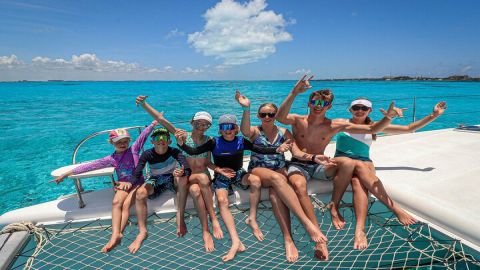 Cancún Private Catamaran with Snorkel and Open Bar