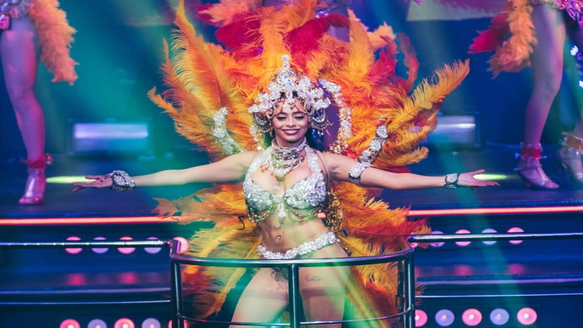 Skip the Line: Cancun Coco Bongo Regular Entrance Ticket 