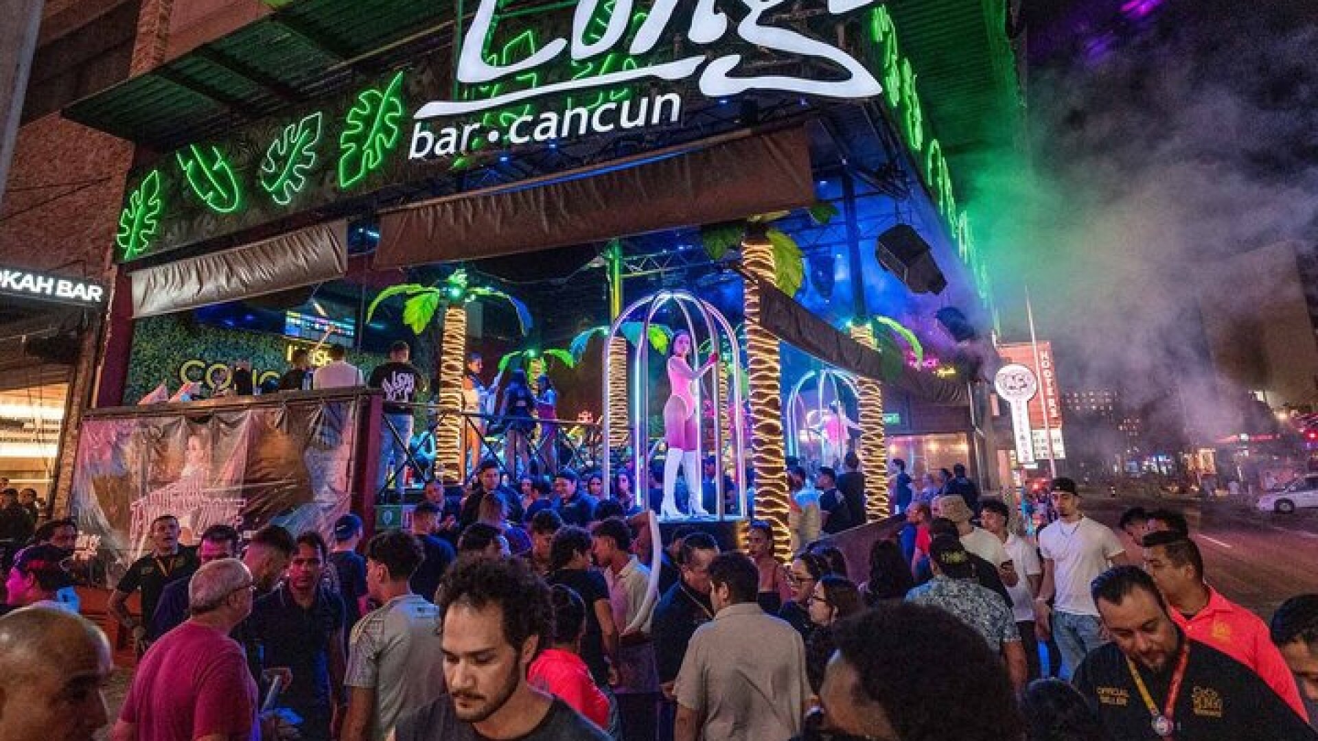 Unlimited Drinks & Party Night at Congo Bar Cancun