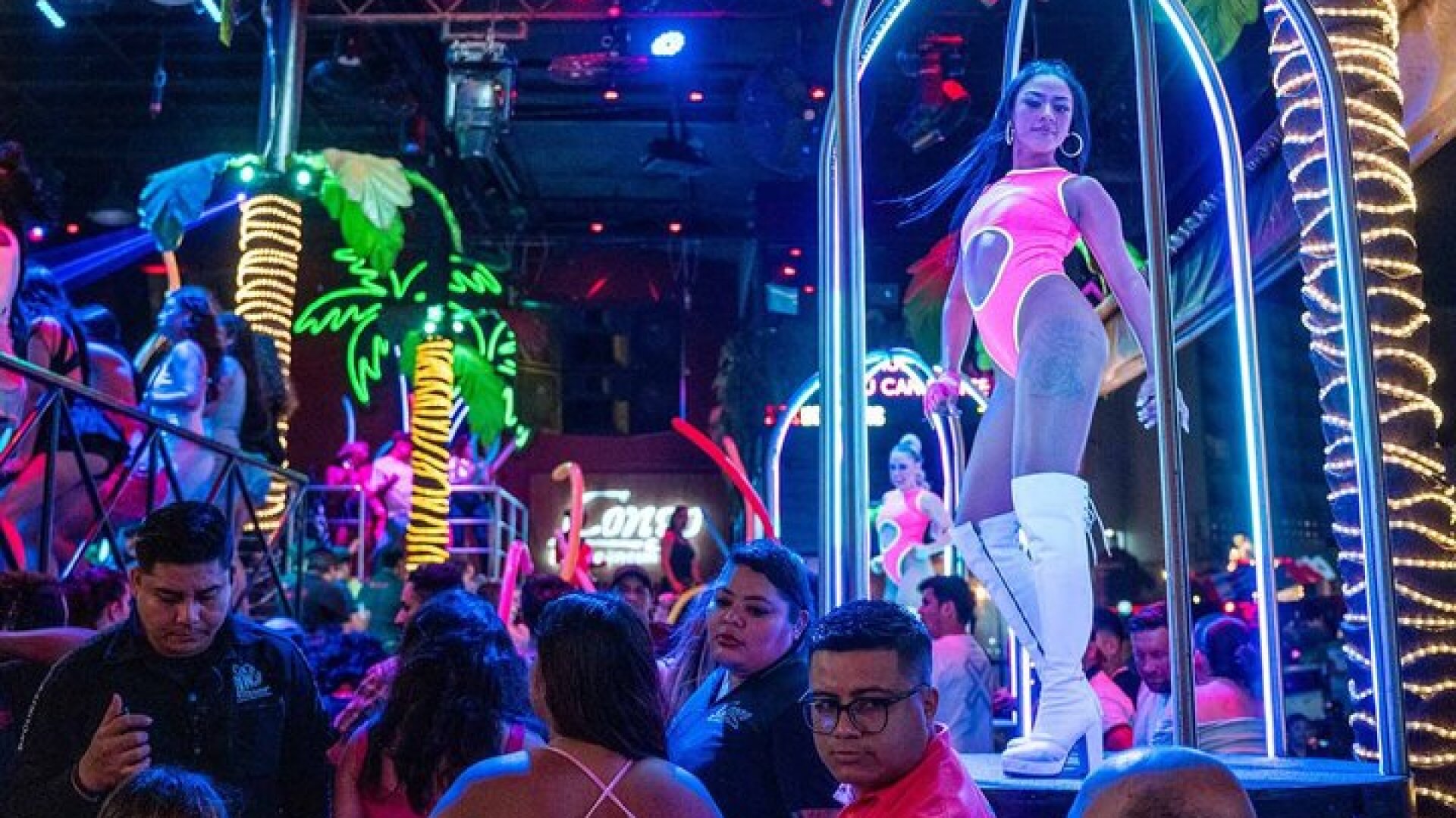 Unlimited Drinks & Party Night at Congo Bar Cancun