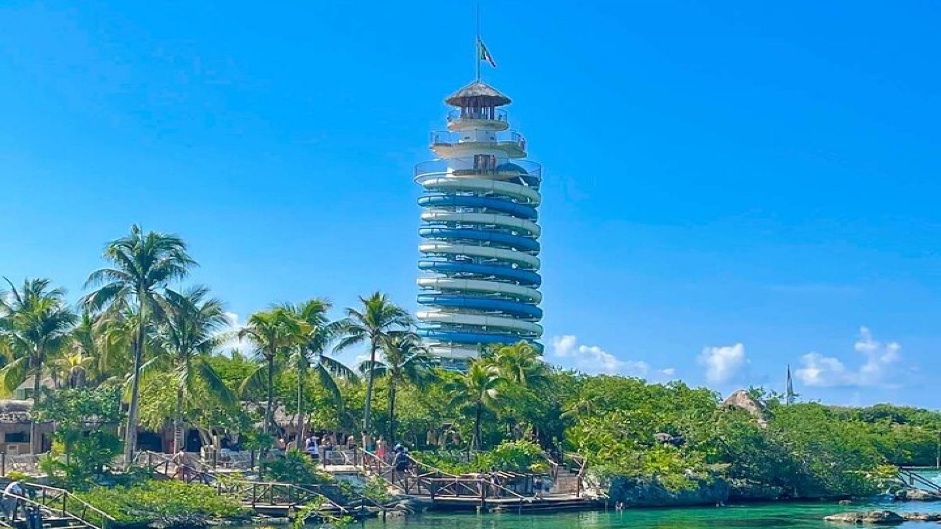 Xel-Ha Park All inclusive with Transportation from Riviera Maya