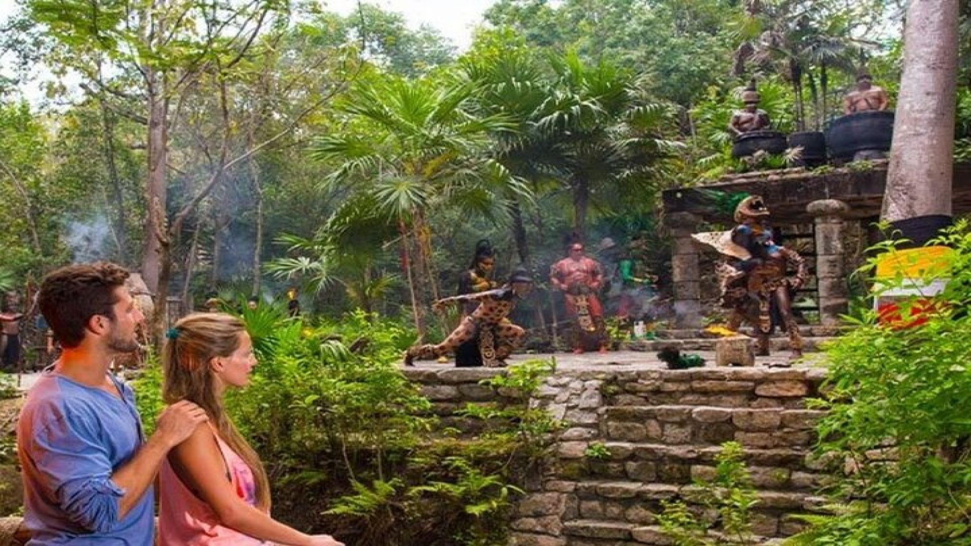 Extraordinary Xcaret Plus Tour with Transportation from Riviera Maya & Cancún