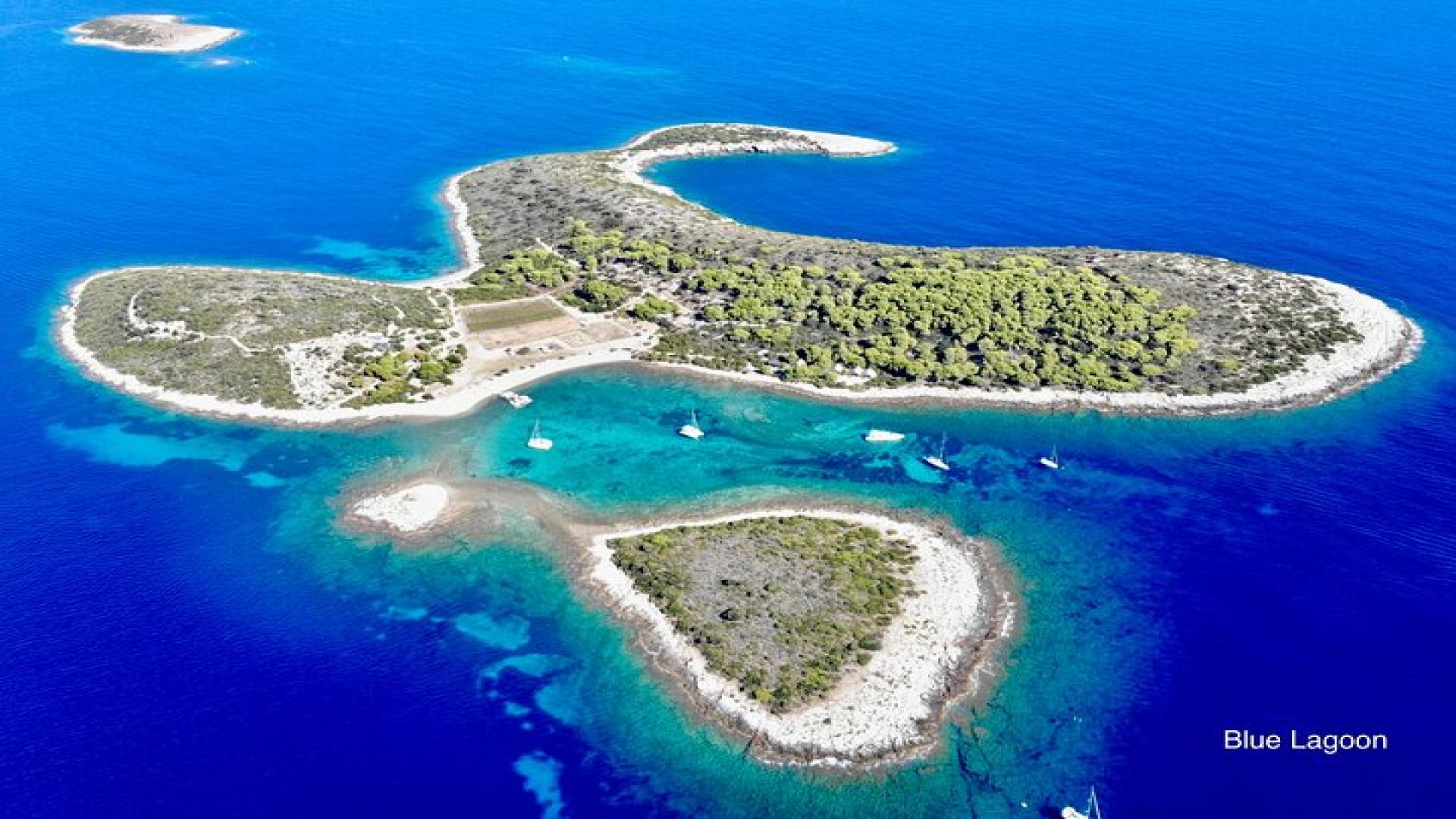 Blue cave, Mamma Mia and Hvar, 5 islands speedboat tour