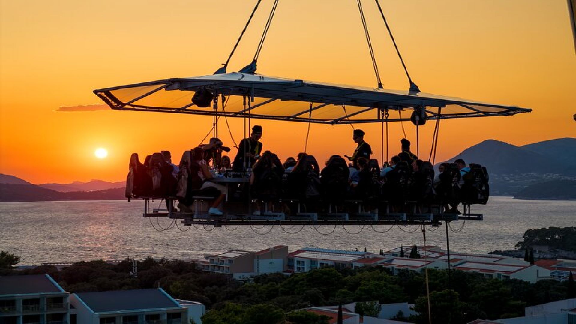 Dinner in the Sky Dubrovnik - Dine 50m above ground