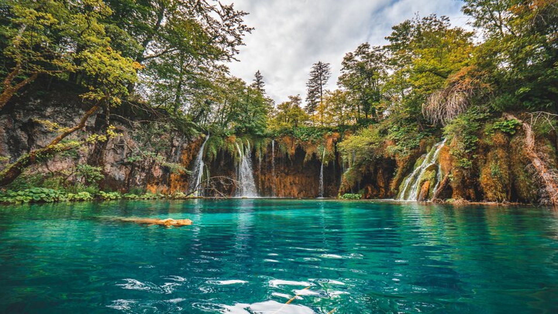 From Split: Plitvice Lakes National Park Guided Tour