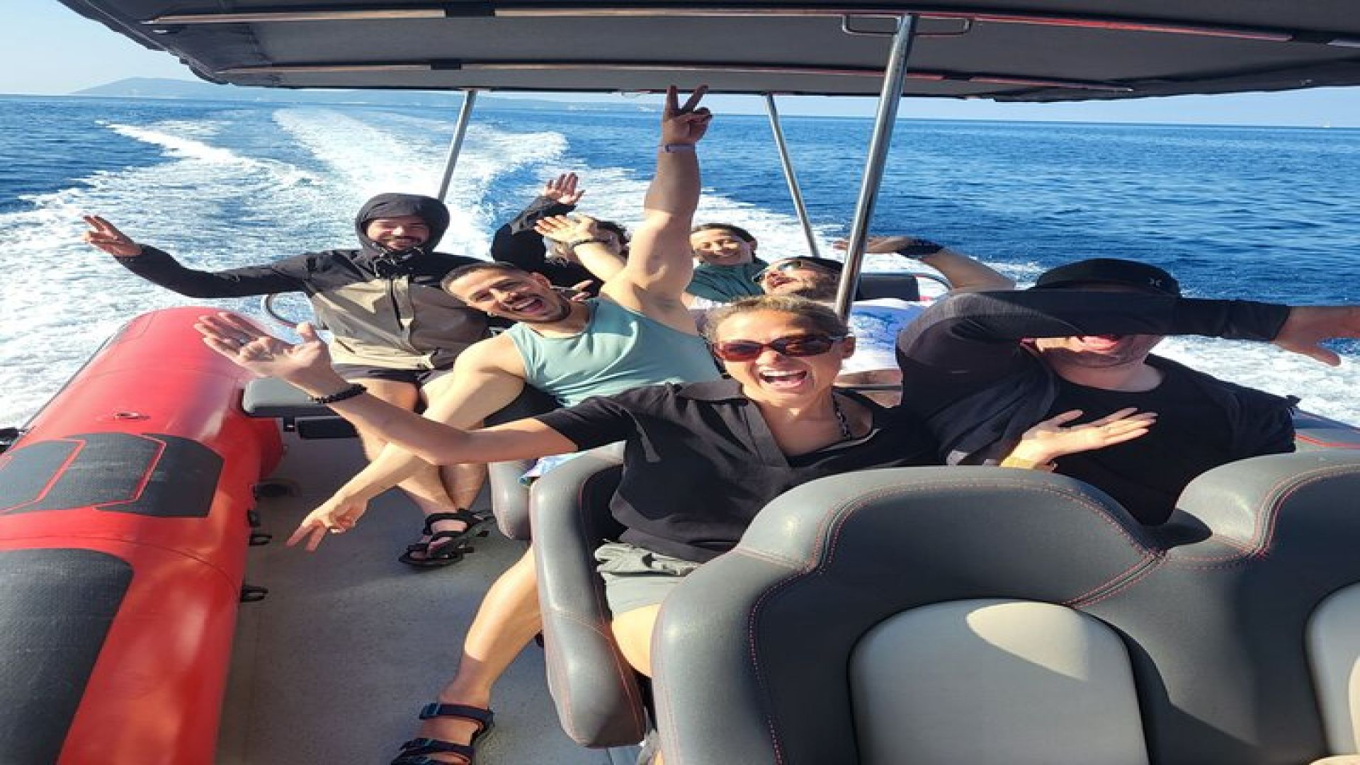 Blue Cave & Hvar, 5 Islands Speedboat with Luxury Seats in Shade