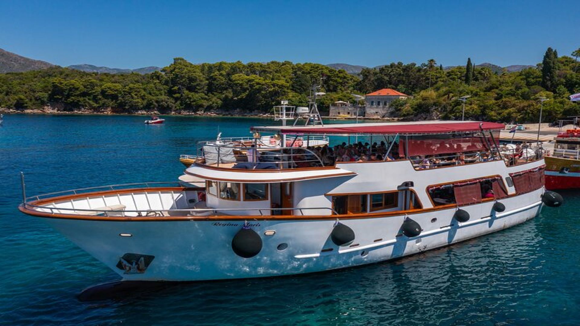 Dubrovnik: Elaphiti Islands Full-Day Cruise with Lunch