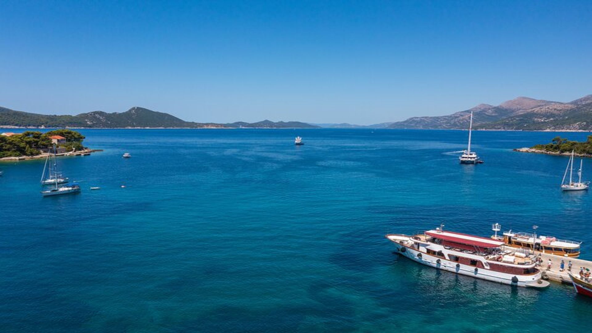 Dubrovnik: Elaphiti Islands Full-Day Cruise with Lunch