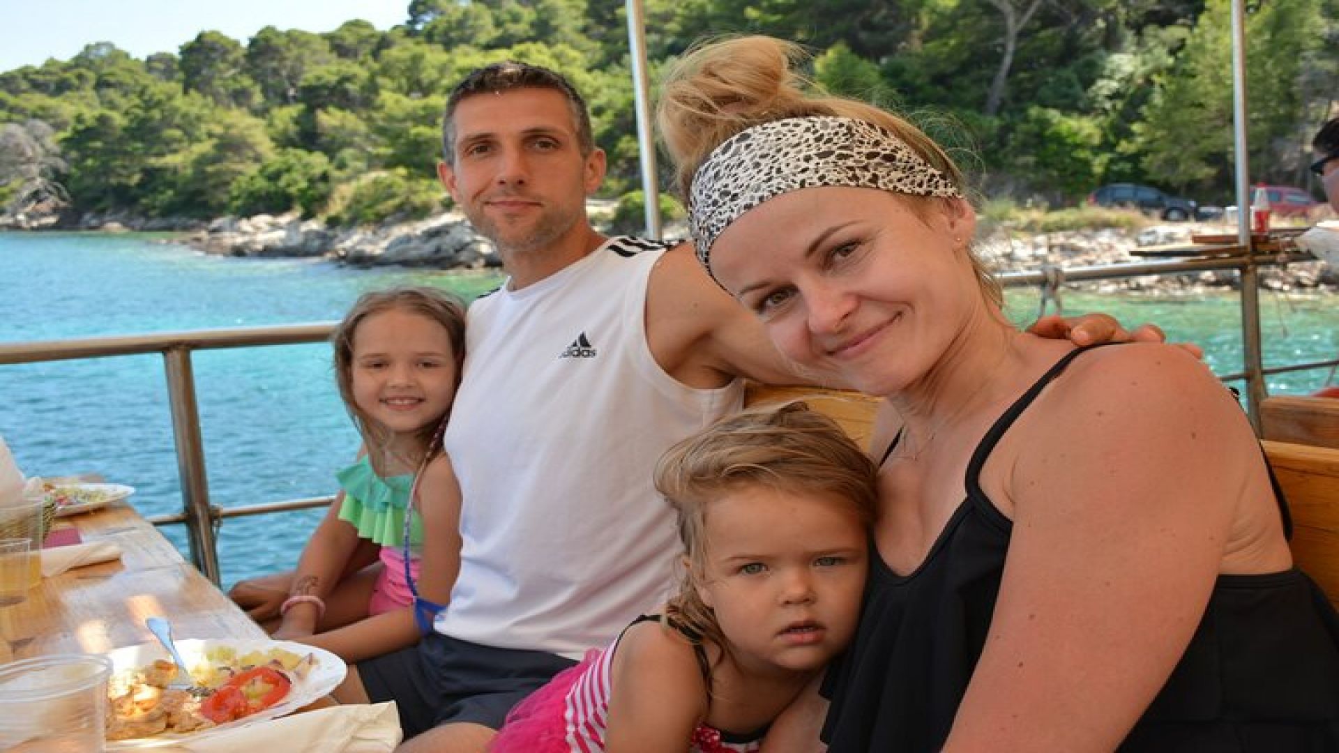 Dubrovnik: 3 Islands Boat Tour with Lunch & drinks(FR, ES, EN)