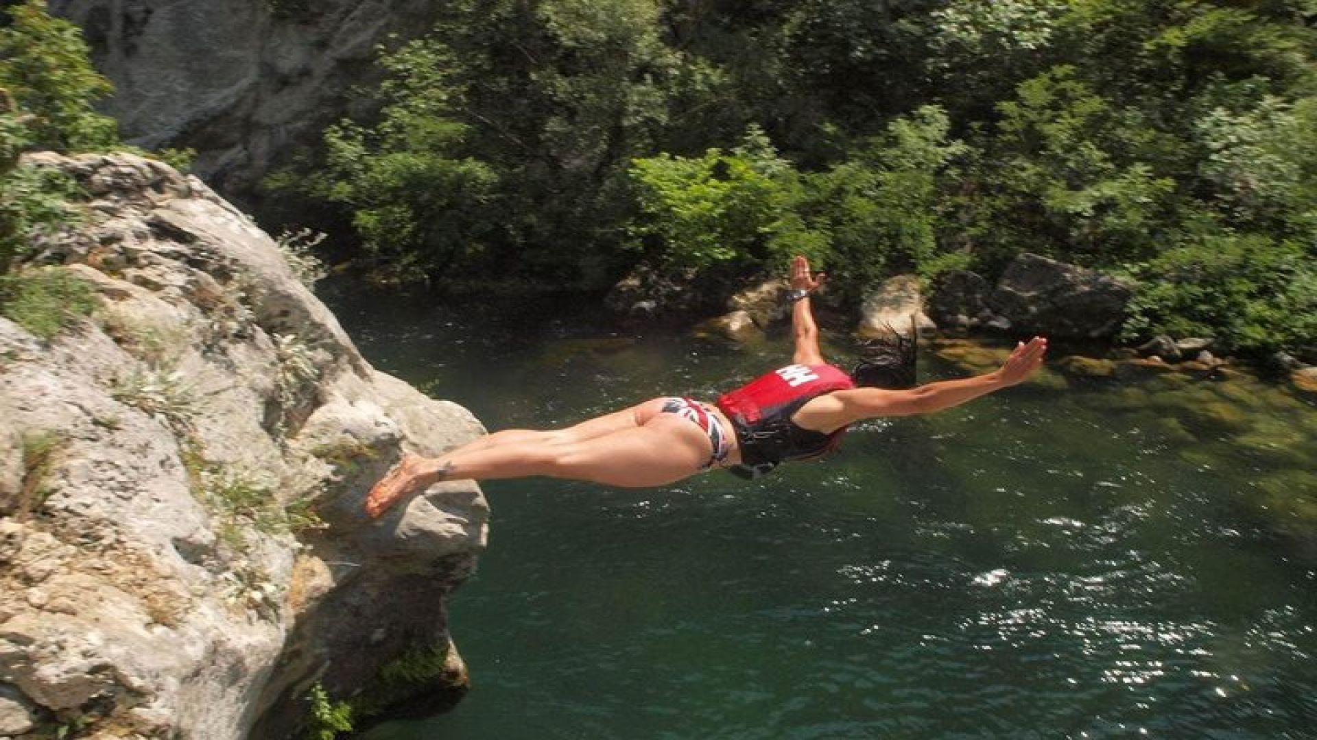 Half-Day Rafting Experience on Cetina River with Cliff Jumping and more