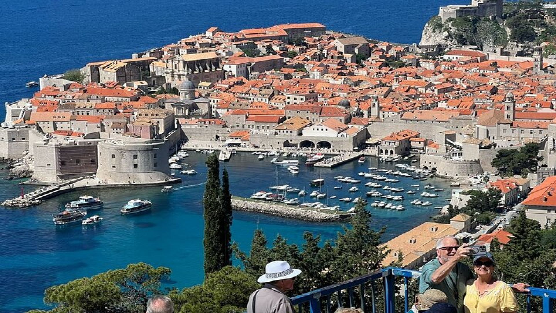 Hop-On Hop-Off Yellow Cabrio Tour: Discover Dubrovnik in 1.5 hour