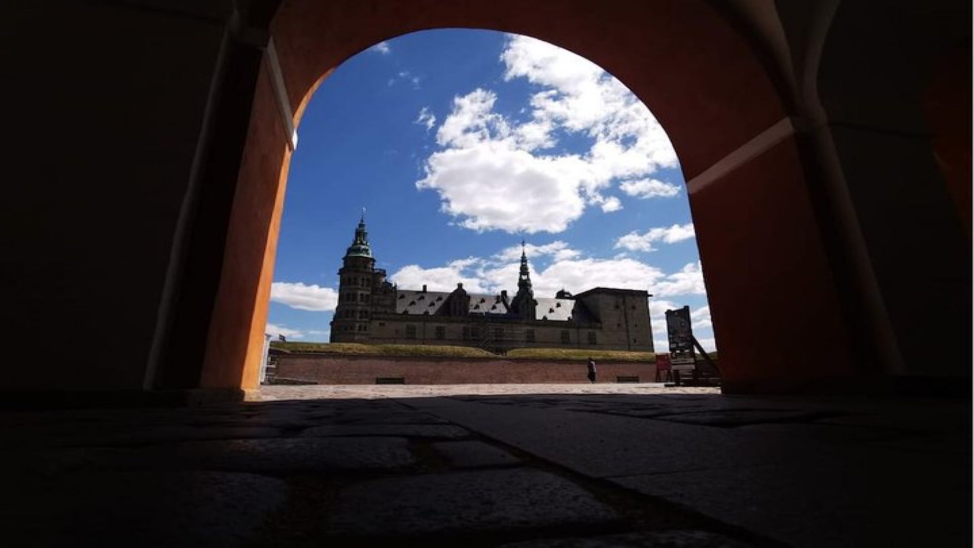 Kronborg (Hamlet Castle) & Frederiksborg Castles: PRIVATE TOUR