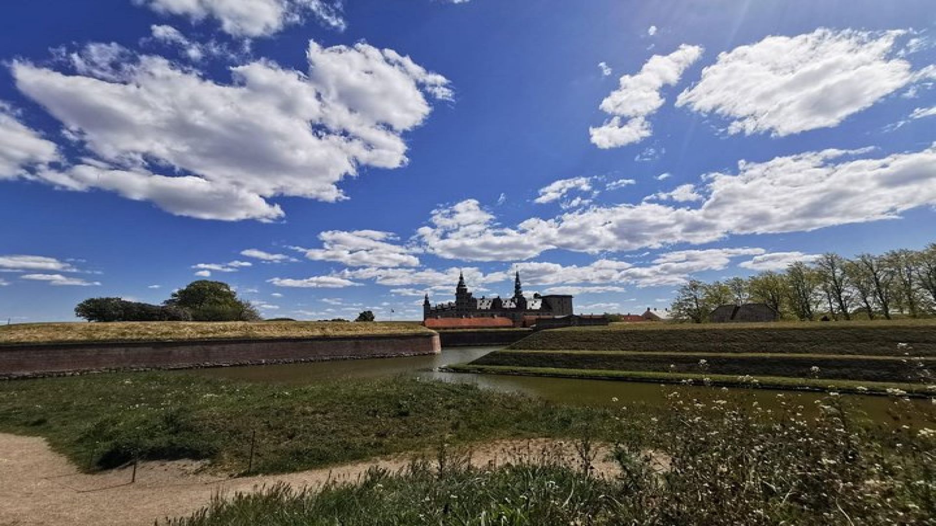 Kronborg (Hamlet Castle) & Frederiksborg Castles: PRIVATE TOUR