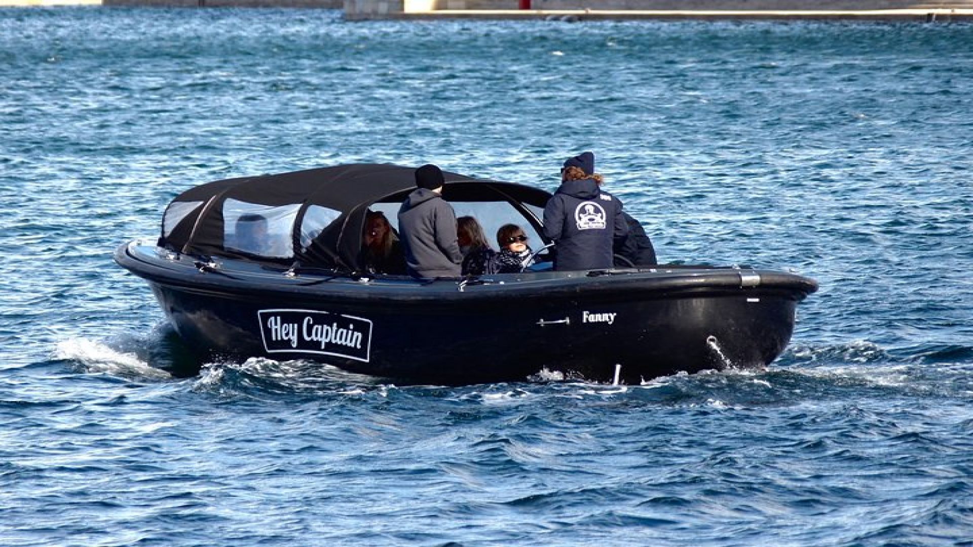 Social Sailing - Copenhagen Canal Tour - Captain\'s Favorite