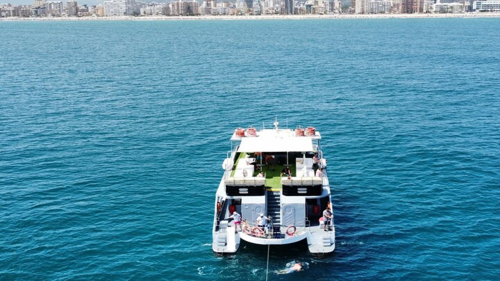 Carved Cova Tour with Wine Glass