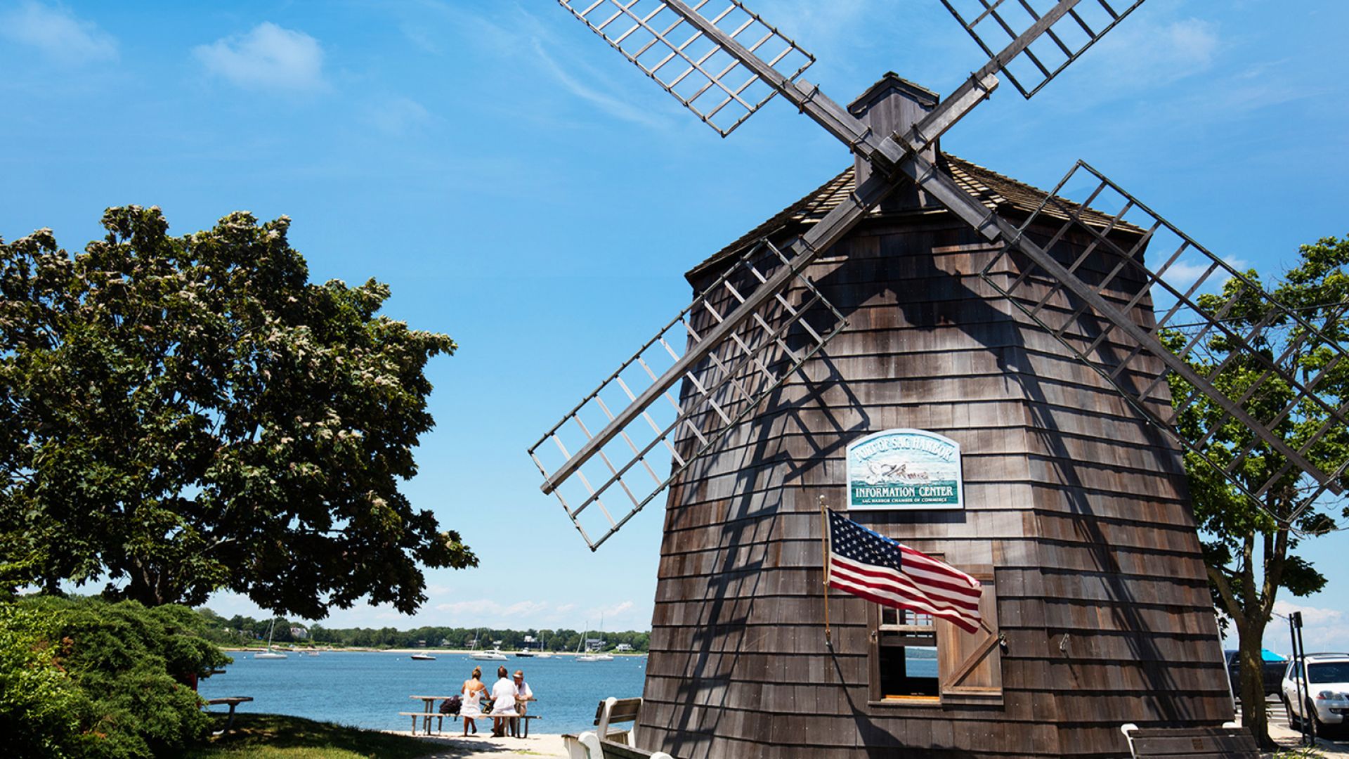 Hamptons, Sag Harbor & Outlet Shopping, 1-Day Tour from NYC