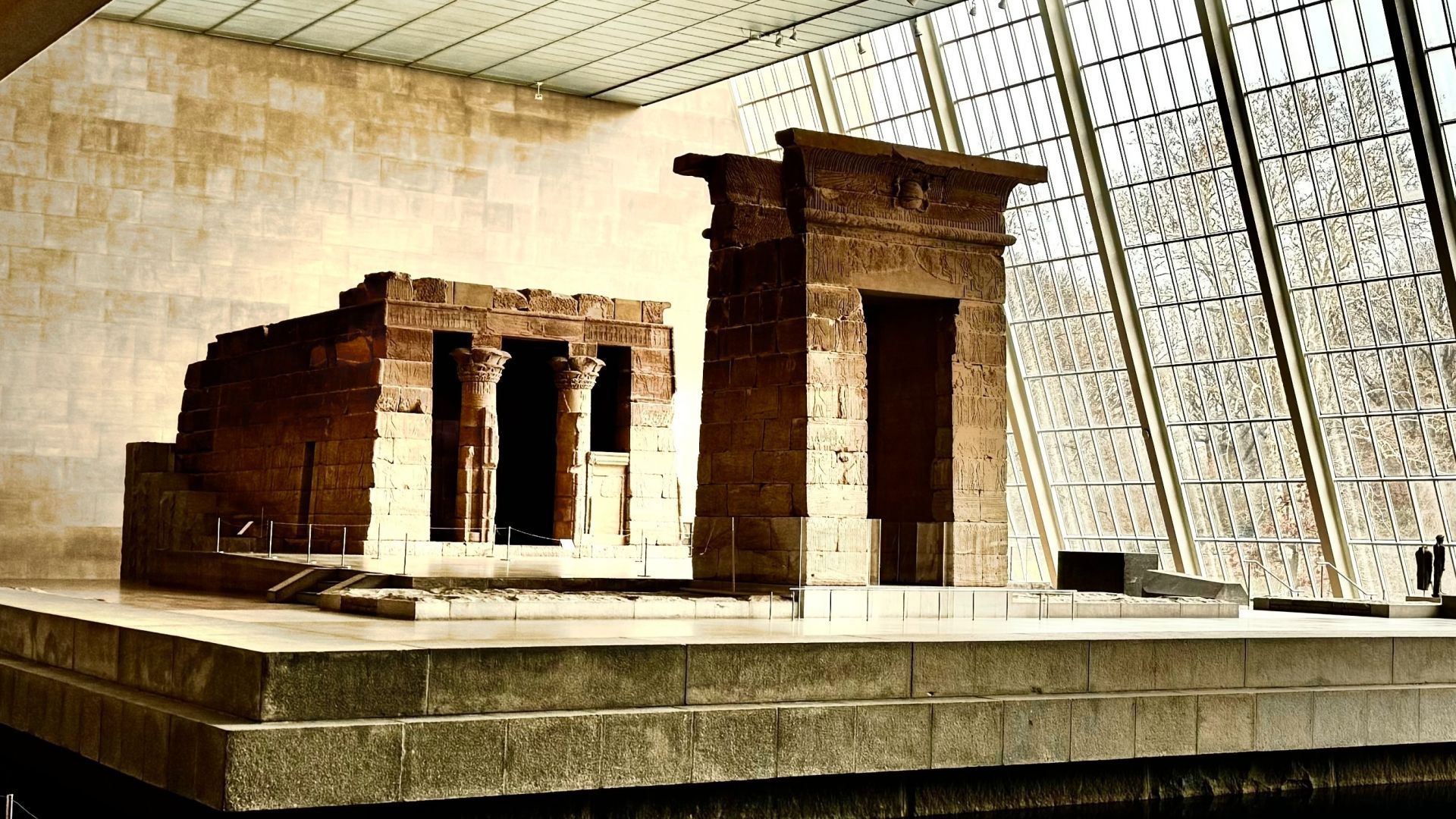 MET Small Group Guided Tour (English)