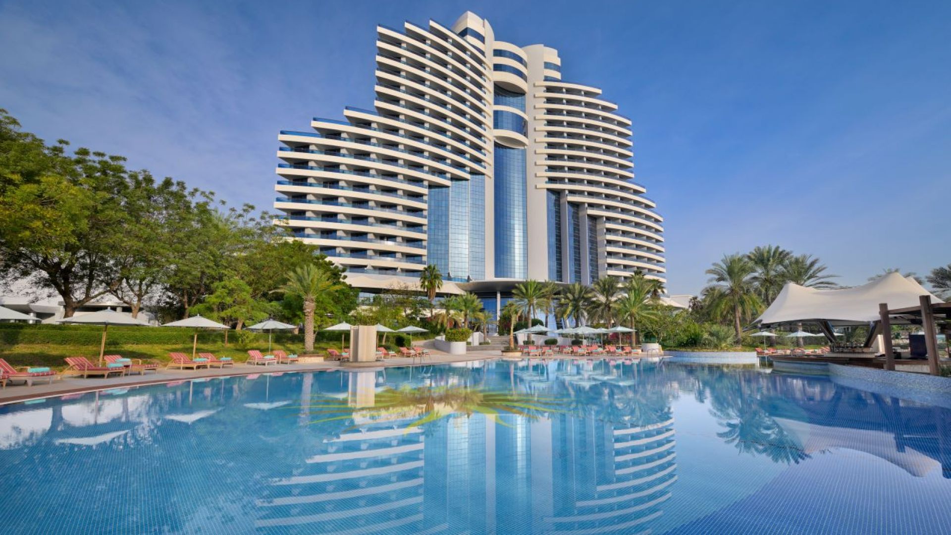 Relax & Dine: Pool, Beach Access & Buffet at Views Restaurant