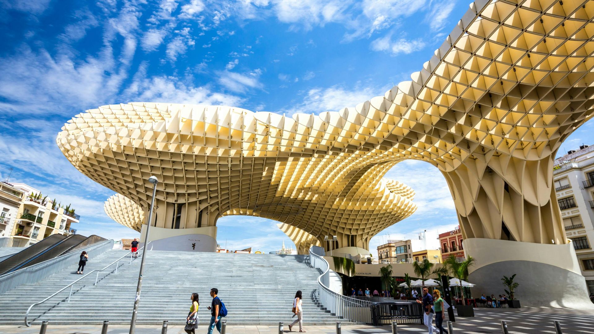English Guided Walking Tour of Seville (No Monument Entry)