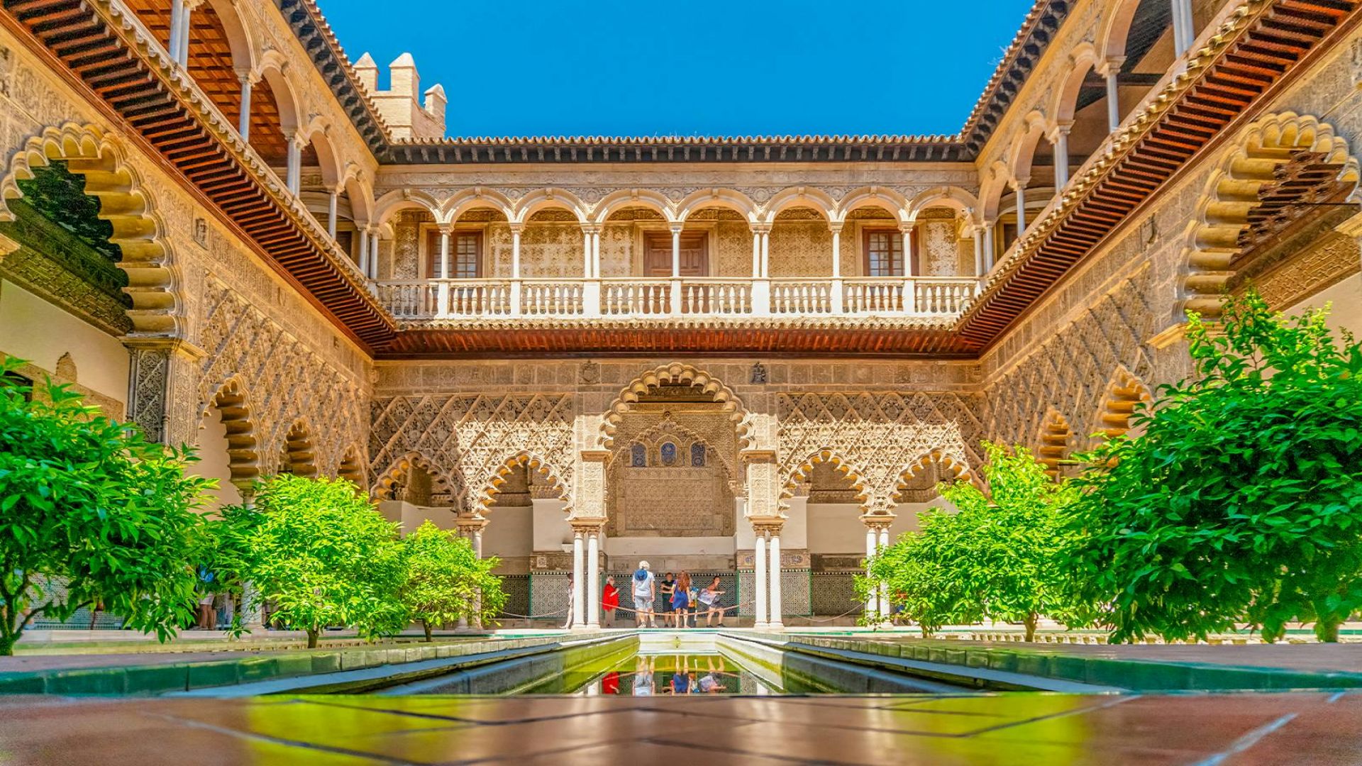 Spanish Guided Walking Tour + Skip-the-Line Tickets