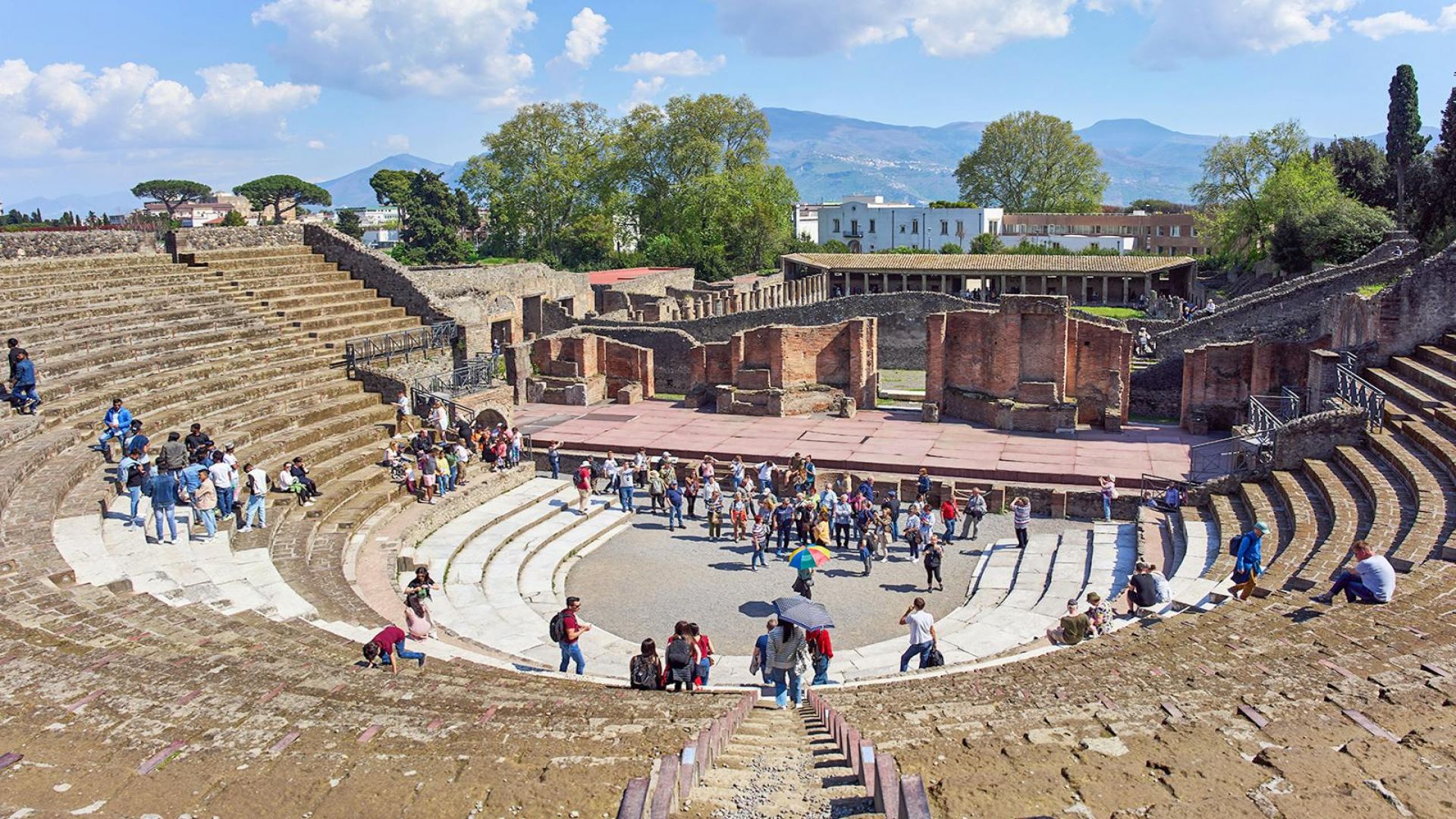 Pompeii & Herculaneum Guided Tour + Lunch