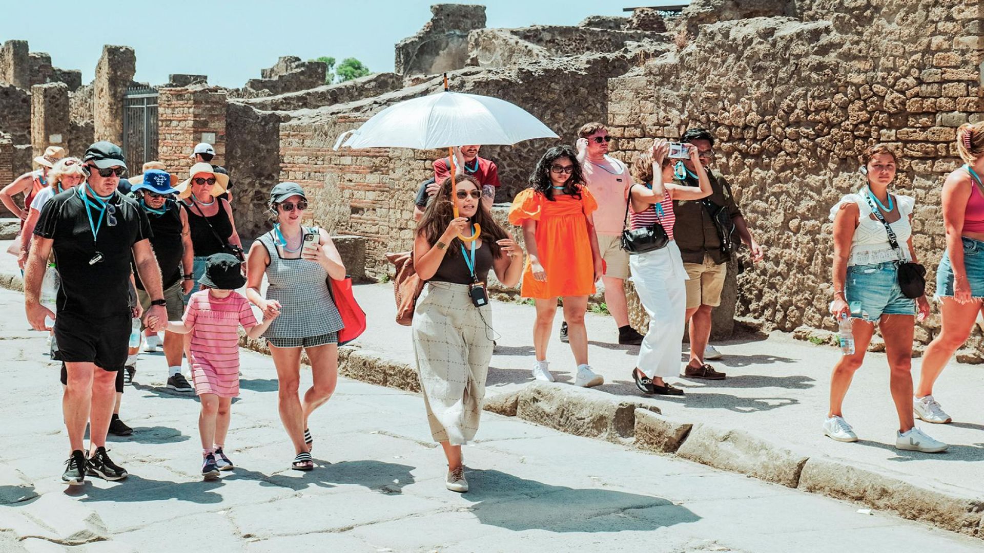 French Guided Tour with Archaeologist